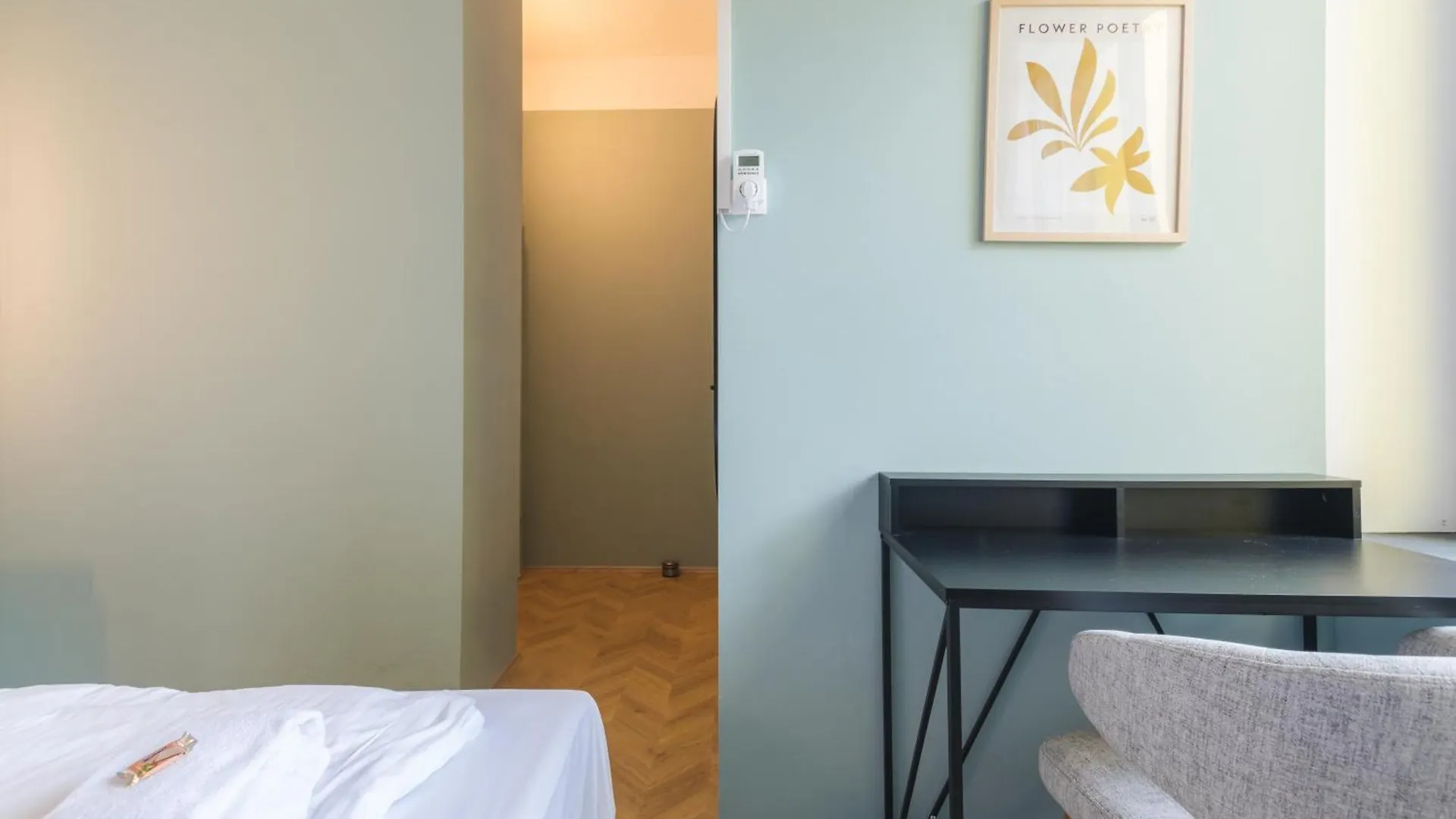 Angeli Room Oasis Вена 0*,  Австрия
